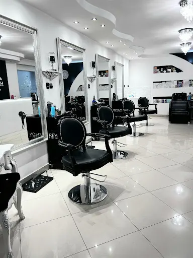 Hair Academy Nina Gargasz